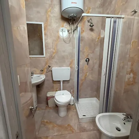Hv Mattonelle Center Apartament *